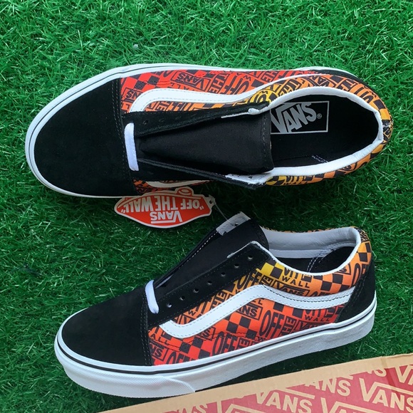 VANS OLD SKOOL LOGO FLAME Black/True White men’s - Picture 13 of 16
